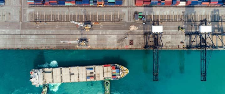 الصين تكشف منصة عائمة تعمل بالطاقة النووية للشحن الخالي من الانبعاثات