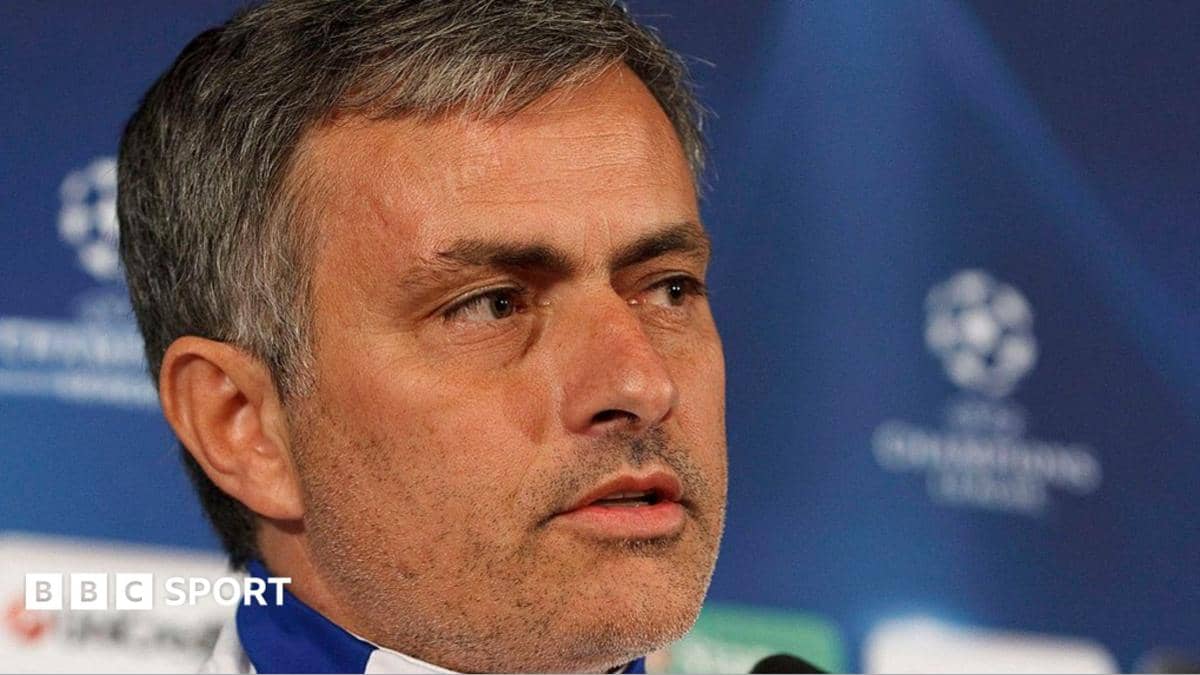 ريال مدريد يعيد تعيين مورينيو مدرباً بعقد ثلاث سنوات