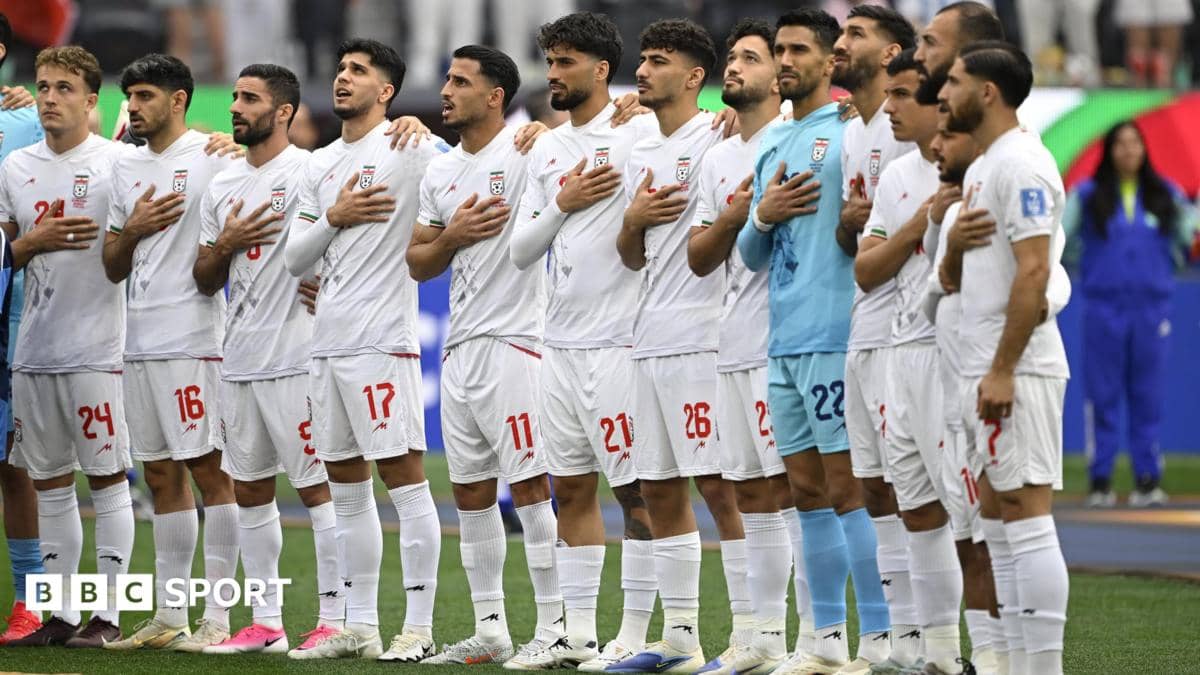 إيران تترك رسالة سلام بعد تعادلها مع بلجيكا