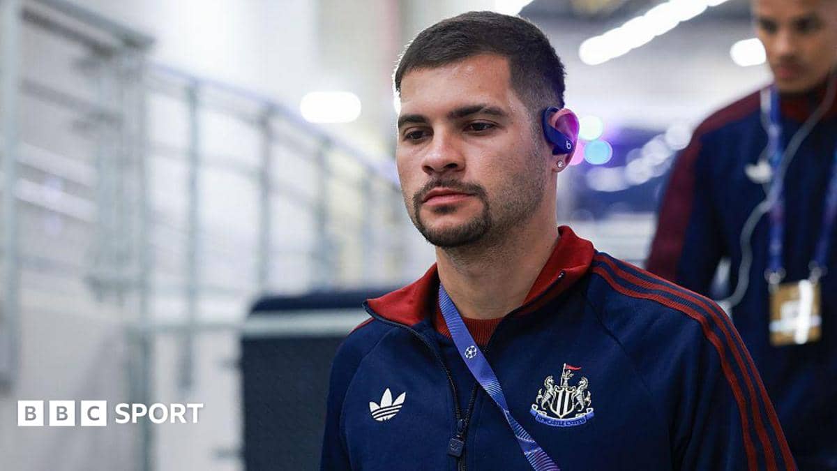 آرسنال يفاوض نيوكاسل لضم قائده غيماراس