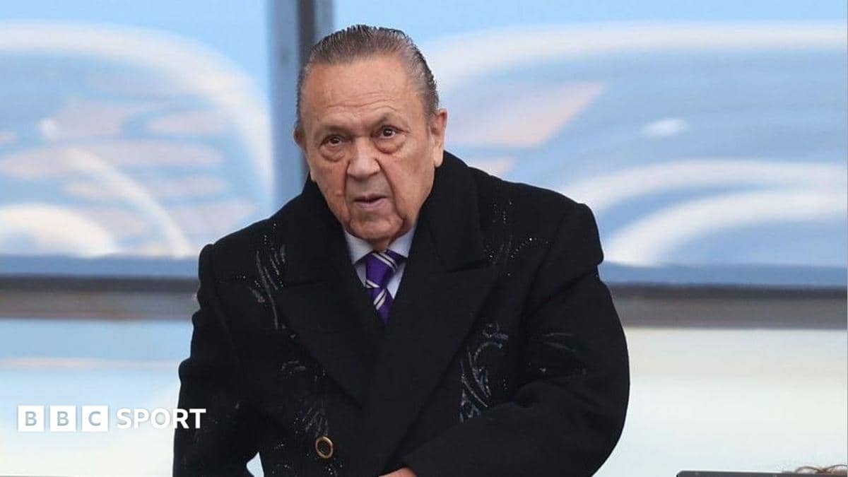 سوليفان يتجاهل تحذيرات الأمان ويحضر مباراة ويست هام
