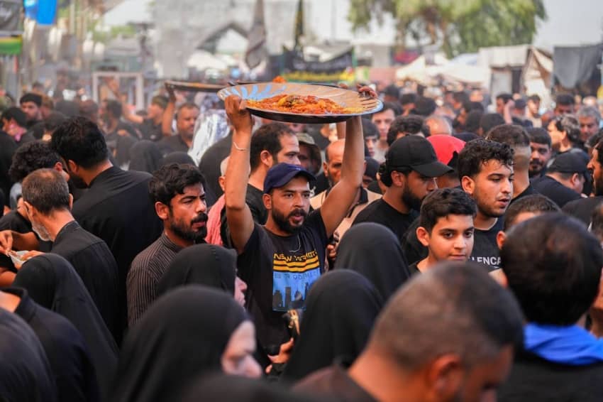 العتبة العسكرية: إنجاح زيارة الإمام الحسن العسكري بـ 4 ملايين زائر