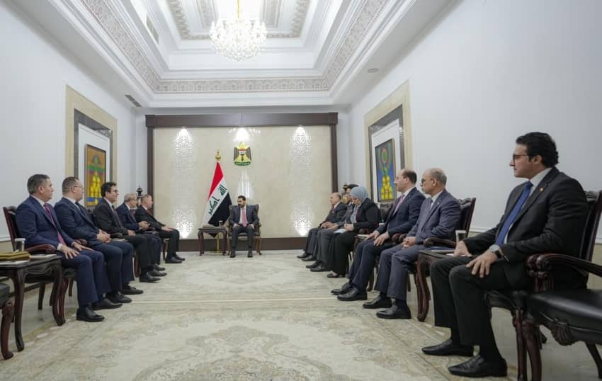 الزيدي يبحث مع مبعوث ليبيا تعزيز الشراكة الاقتصادية والعمل العربي