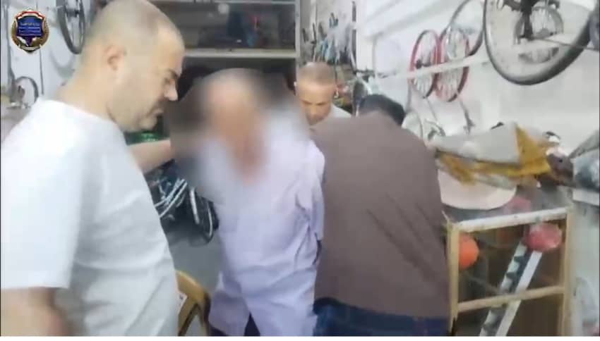 شرطة بغداد تلقي القبض على سارق مسنّ تخصص في سرقة الدراجات