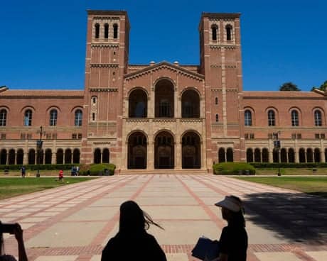 وزارة العدل الأمريكية تتهم كلية الحقوق بجامعة لوس أنجلوس بالتمييز العنصري