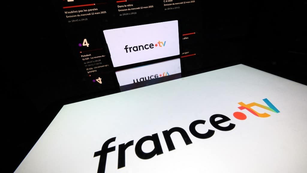 فرنسا توقف عقد شركة إسرائيلية مرتبطة بنتنياهو للوصول لبيانات الملايين